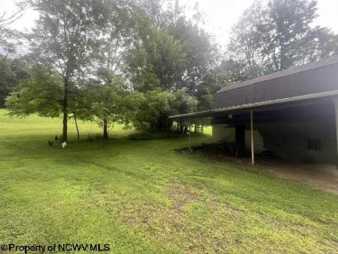 139 Vineyard Lane Fairmont WV 26554