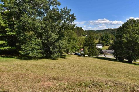 109 Richmond Avenue Grafton WV 26354
