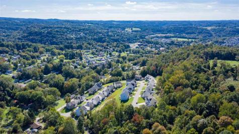 7 Brookdale Drive Morgantown WV 26508