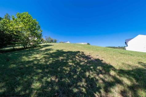 7 Brookdale Drive Morgantown WV 26508