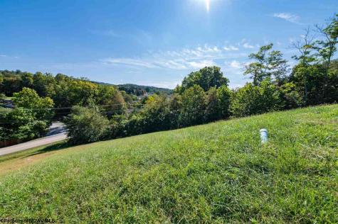 7 Brookdale Drive Morgantown WV 26508