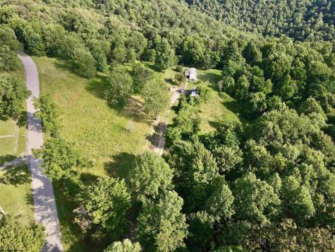 1945 Wilson Ridge Road Duck WV 25063