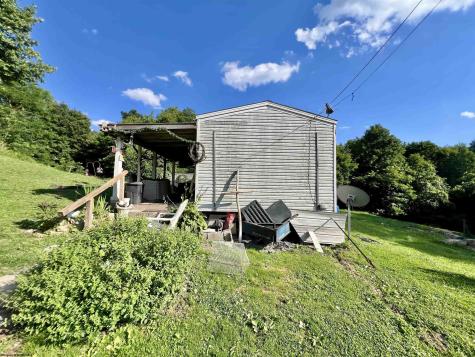 1945 Wilson Ridge Road Duck WV 25063
