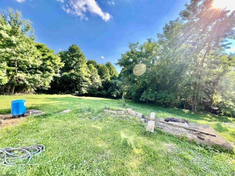 1945 Wilson Ridge Road Duck WV 25063