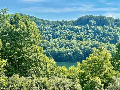 570 Lakeview Drive Horner WV 26372
