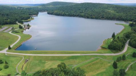 34 E Alpine Drive Terra Alta WV 26764