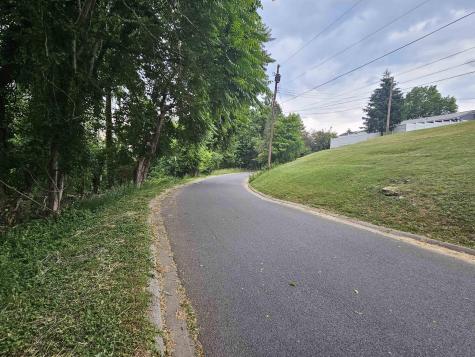 13 Overhill Road Fairmont WV 26554