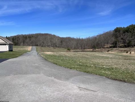 41 Hayfield Loop Elkins WV 26241