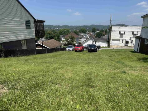 310 Simpson Avenue Clarksburg WV 26301