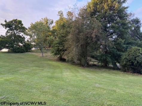 1672 Milford Street Clarksburg WV 26301-5600
