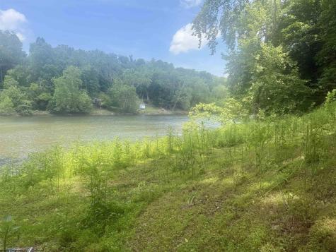 34 Sandy Beach Road Fairmont WV 26554