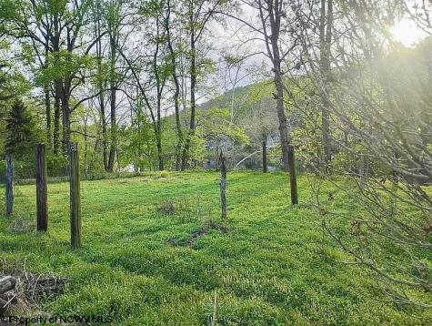 34 Sandy Beach Road Fairmont WV 26554