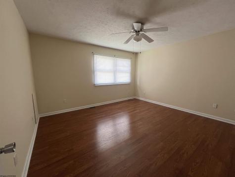 206 Stonegate Circle Morgantown WV 26505