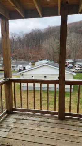 1752 Tyrone Road Morgantown WV 26508