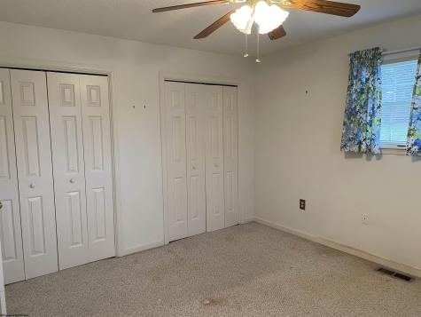 512 Worthington Drive Bridgeport WV 26330