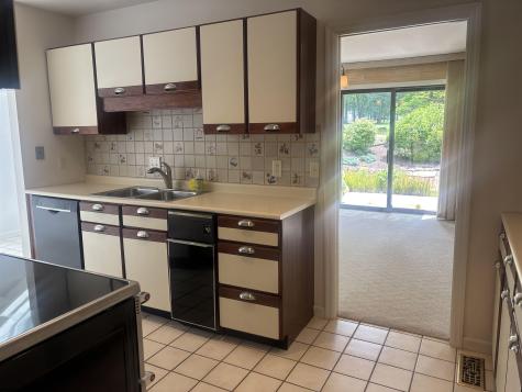 104 Lakeview Estates Morgantown WV 26508