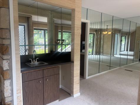 104 Lakeview Estates Morgantown WV 26508