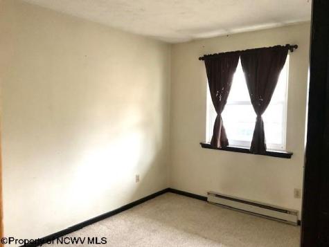 14 Dorsey Lane Morgantown WV 26501