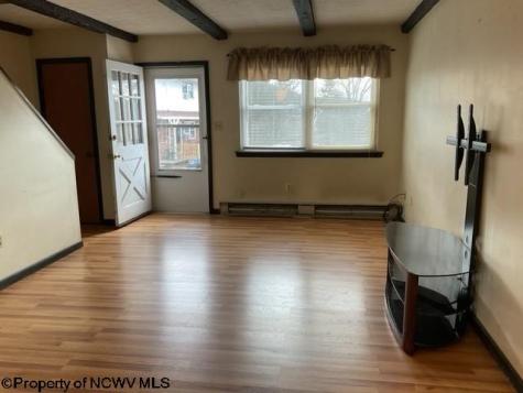 14 Dorsey Lane Morgantown WV 26501