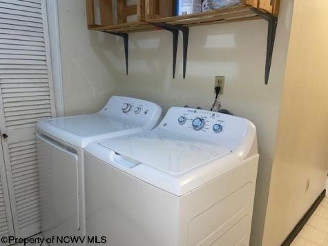 14 Dorsey Lane Morgantown WV 26501