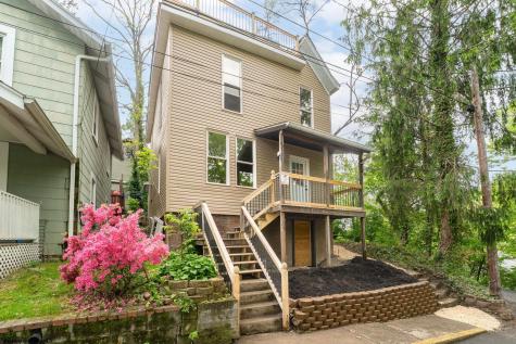 44 Edgehill Street Morgantown WV 26501