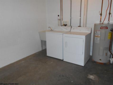 802 Carmell Court Morgantown WV 26505