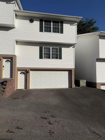 802 Carmell Court Morgantown WV 26505