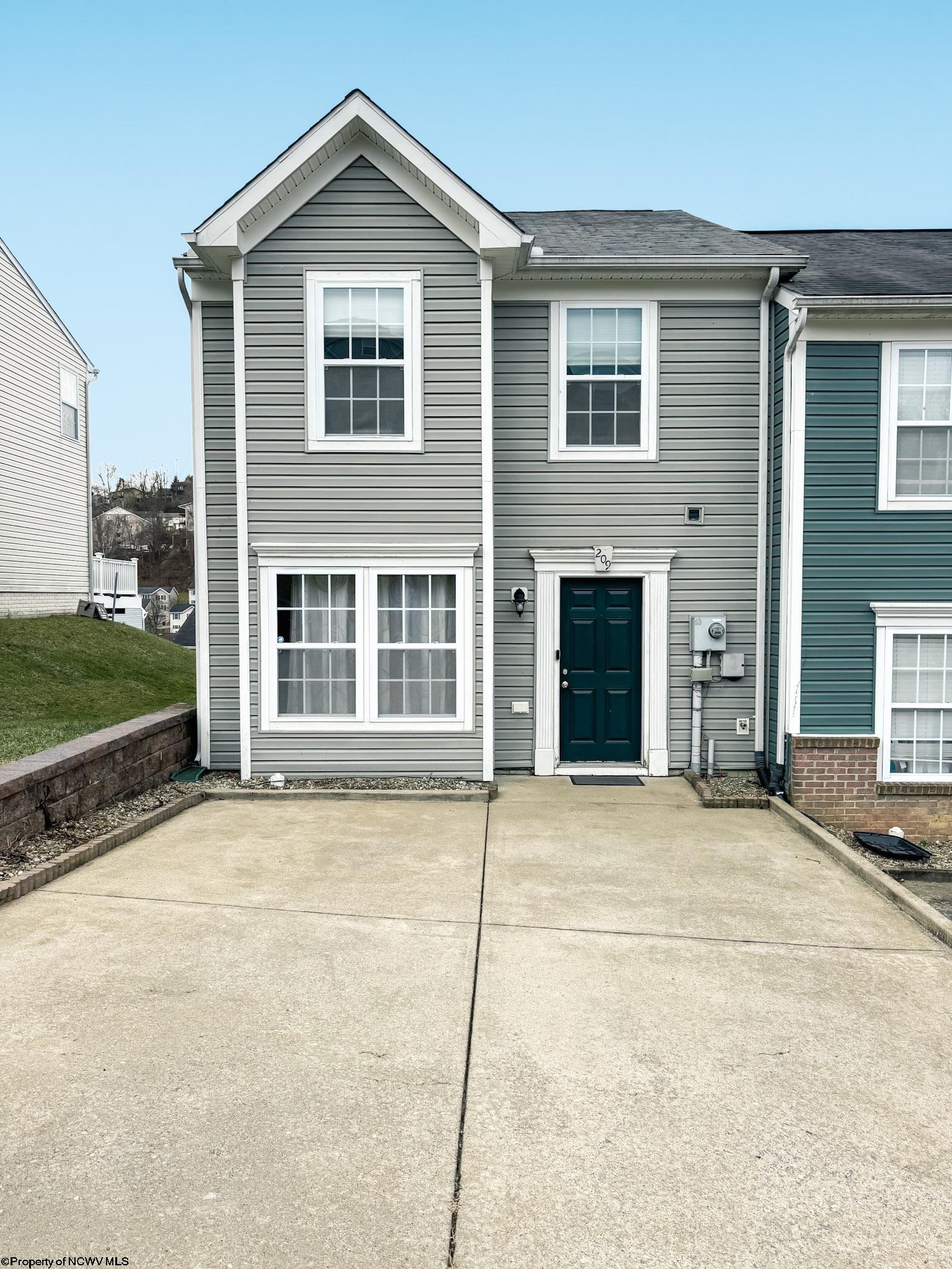 209 Raven Run Morgantown WV 26508