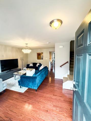 209 Raven Run Morgantown WV 26508