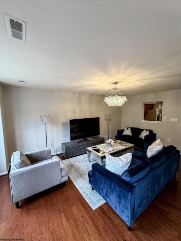 209 Raven Run Morgantown WV 26508