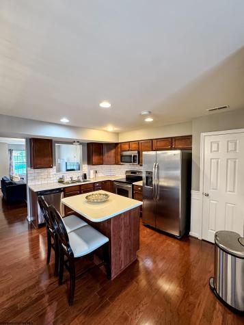 209 Raven Run Morgantown WV 26508