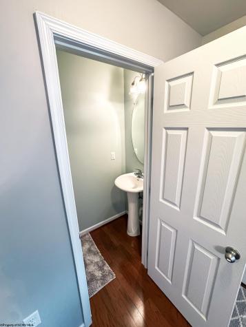 209 Raven Run Morgantown WV 26508