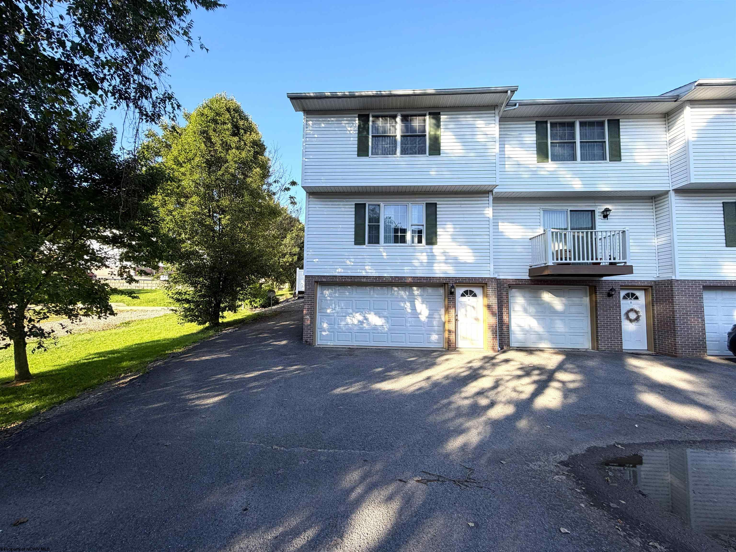 1329 Riddle Court Morgantown WV 26505