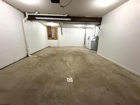 1329 Riddle Court Morgantown WV 26505