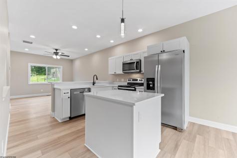 112 Chestnut Grove Morgantown WV 26505