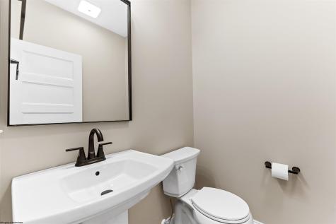 112 Chestnut Grove Morgantown WV 26505