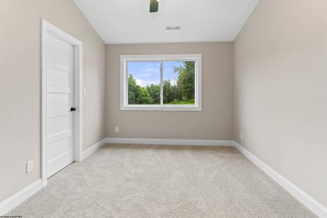 112 Chestnut Grove Morgantown WV 26505