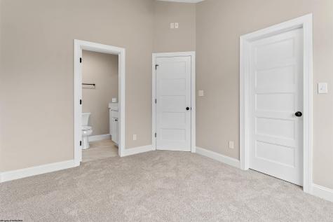 112 Chestnut Grove Morgantown WV 26505