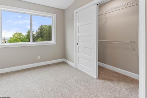 112 Chestnut Grove Morgantown WV 26505