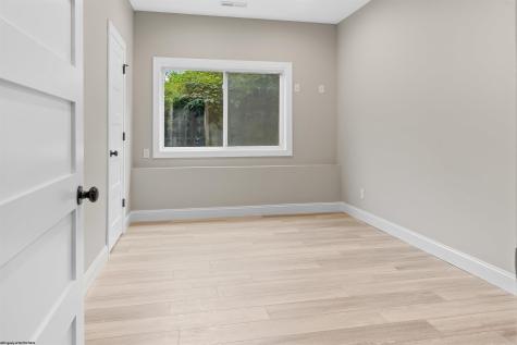 112 Chestnut Grove Morgantown WV 26505