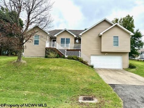 1392 Bennett Drive Morgantown WV 26508