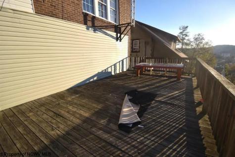 678 Spruce Street Morgantown WV 26505