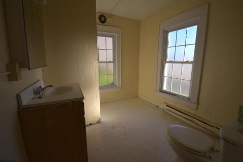 678 Spruce Street Morgantown WV 26505