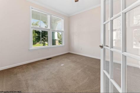 64 Falling Water Lane Morgantown WV 26508