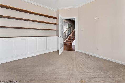 64 Falling Water Lane Morgantown WV 26508