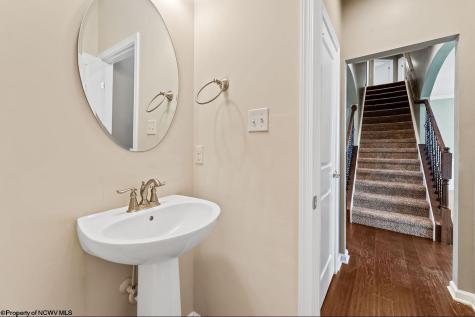 64 Falling Water Lane Morgantown WV 26508