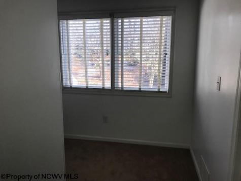 703 Lakeview Estates Morgantown WV 26508