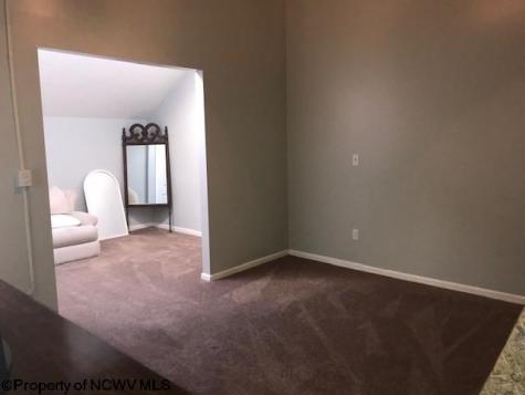 703 Lakeview Estates Morgantown WV 26508