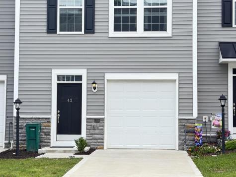42 Dover Court Bridgeport WV 26330-0000