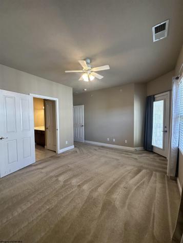 2537 Suncrest Village Morgantown WV 26505